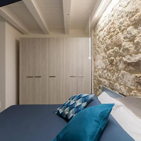 Holiday home Lovely Modern